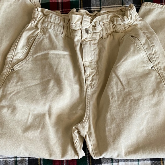 Zara High-Waisted Paper Bag Jeans Pants Like New 6 Ecru Mango - Picture 6 of 16